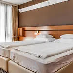 Hotel Kranjska Gora מלון 4*