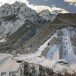 Hotel Kranjska Gora 4*