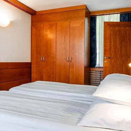 Отель Hotel Kranjska Gora Краньска Гора
